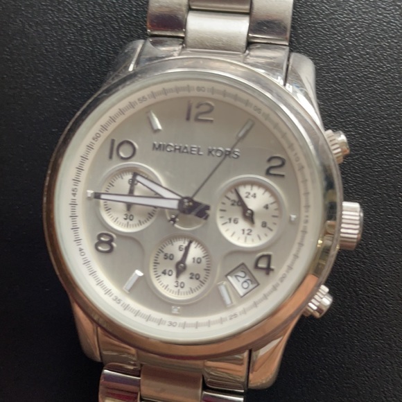 MK watch